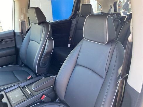 New 2026 Honda Odyssey Touring image 15