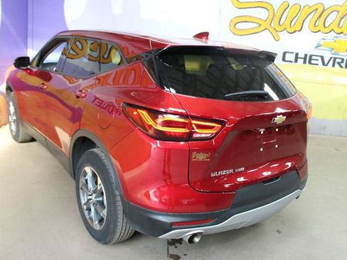 Used 2025 Chevrolet Blazer LT AWD/4WD image 6