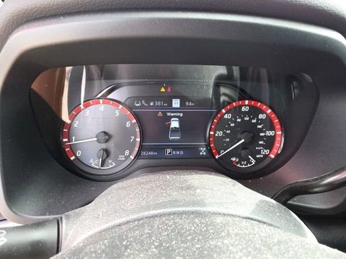 Used 2023 Nissan Titan PRO-4X w/ Pro-4x Convenience Package AWD/4WD image 17