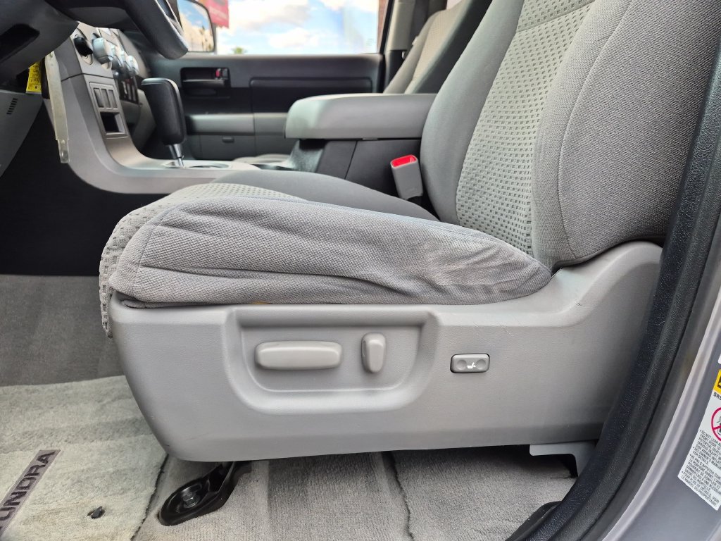 Used 2010 Toyota Tundra 4x4 Double Cab image 12