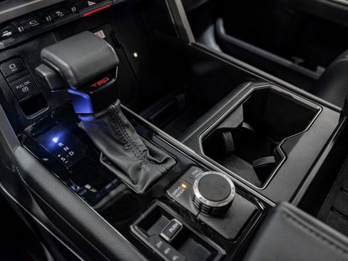 Used 2023 Toyota Tundra Limited image 24
