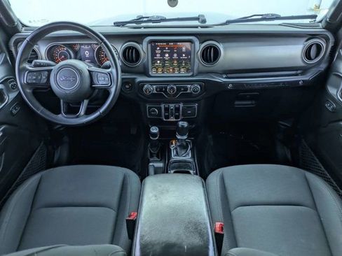 Used 2018 Jeep Wrangler Unlimited Sport S AWD/4WD image 15