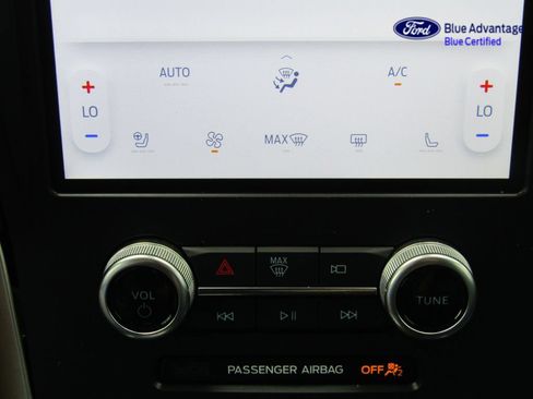 Certified 2024 Ford Edge SEL w/ Sport Appearance Package AWD/4WD image 19