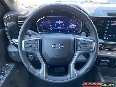 Used 2023 Chevrolet Silverado 1500 LT Trail Boss w/ LT Trail Boss Premium Package AWD/4WD image 16