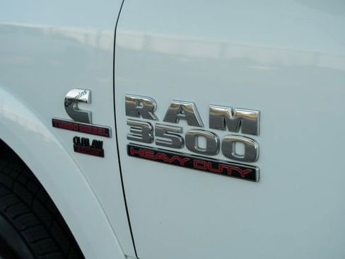 Used 2015 RAM 3500 Laramie image 17