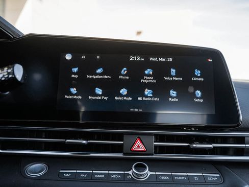New 2026 Hyundai Elantra Limited FWD image 22