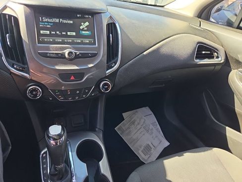 Used 2017 Chevrolet Cruze LT w/ Convenience Package FWD image 14
