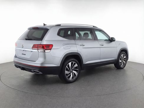 Used 2024 Volkswagen Atlas SE image 9