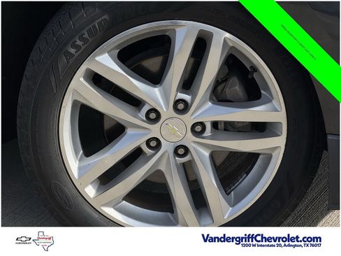 Used 2019 Chevrolet Equinox Premier FWD image 11