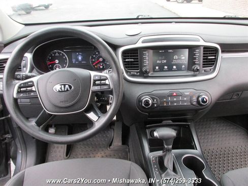 Used 2020 Kia Sorento AWD V6 image 21