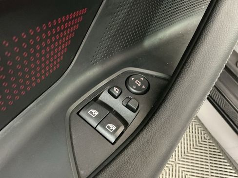 Certified 2025 BMW 230i xDrive 230i xDrive w/ Convenience Package image 10