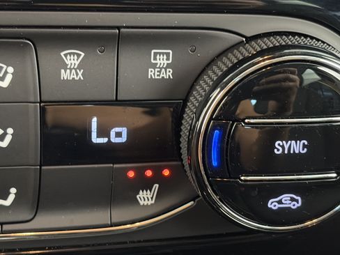 Used 2023 Buick Encore GX Select w/ Sport Touring Package FWD image 24