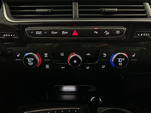 Used 2019 Audi Q7 3.0T Premium image 10