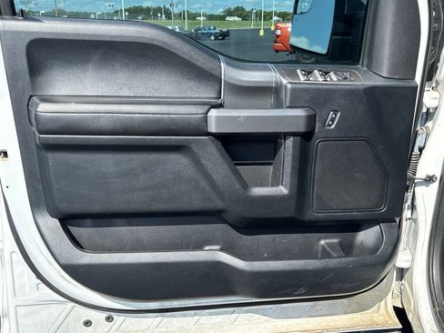 Used 2017 Ford F150 XLT w/ Equipment Group 302A Luxury RWD image 7