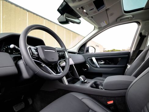 Used 2025 Land Rover Discovery Sport S AWD/4WD image 5