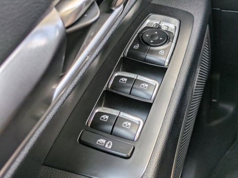 Used 2023 Kia Telluride S image 21