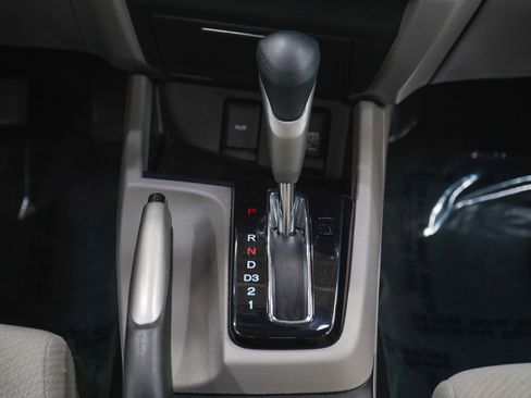 Used 2013 Honda Civic LX image 17