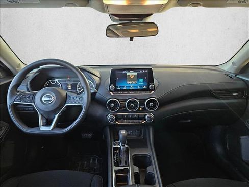 Used 2025 Nissan Sentra SV image 17