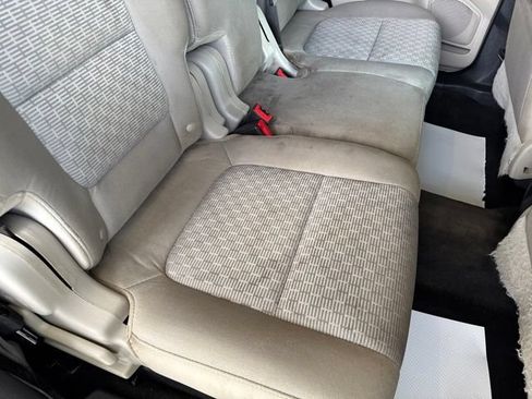 Used 2015 Ford Explorer XLT w/ Equipment Group 201B AWD/4WD image 42