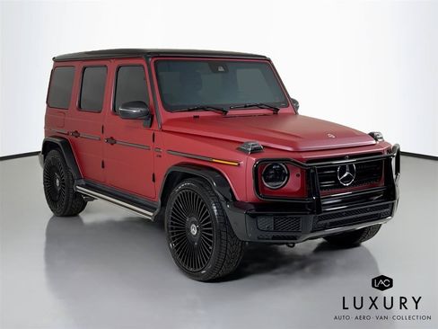 Used 2022 Mercedes-Benz G 550 image 3