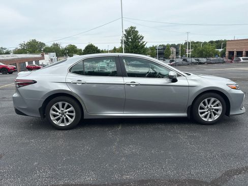 Used 2024 Toyota Camry LE AWD/4WD image 9