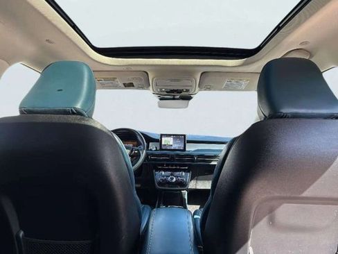 Used 2021 Lincoln Corsair Reserve w/ Sport Package image 10