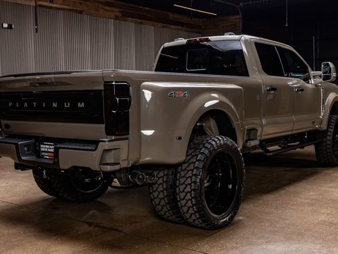 Used 2026 Ford F450 Platinum w/ Platinum Plus Package image 10