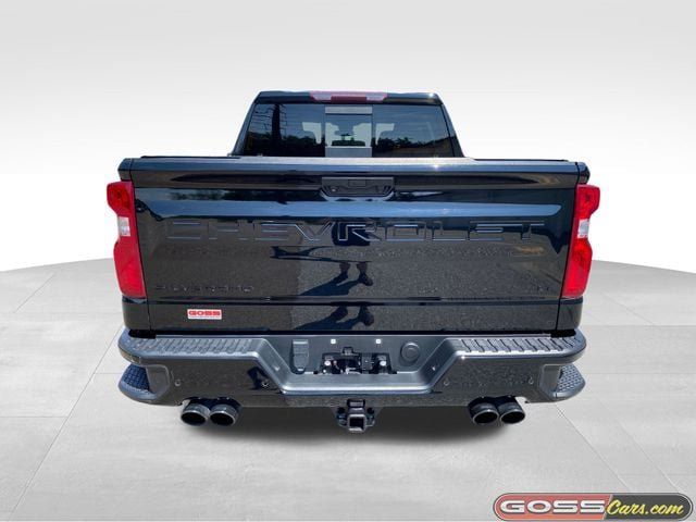 Used 2023 Chevrolet Silverado 1500 LT Trail Boss w/ LT Trail Boss Premium Package AWD/4WD image 4