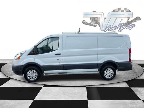 Used 2017 Ford Transit 250 130 Low Roof w/ Exterior Upgrade Package RWD image 6