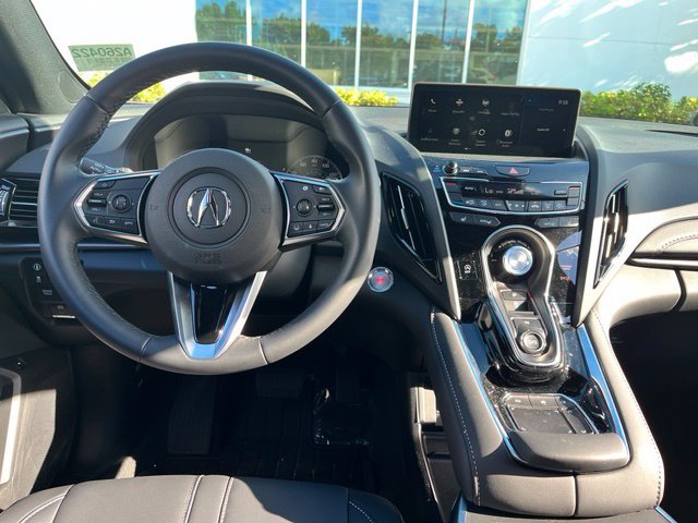 Used 2026 Acura RDX SH-AWD image 9