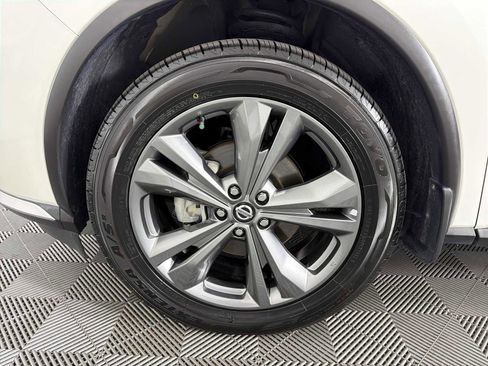 Used 2019 Nissan Murano Platinum image 9