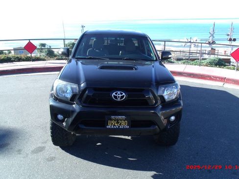 Used 2013 Toyota Tacoma PreRunner image 25
