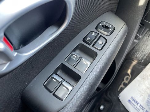 Used 2019 Kia Soul image 22