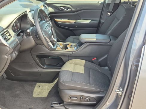 Certified 2021 GMC Acadia SLE w/ Driver Convenience Package FWD image 18