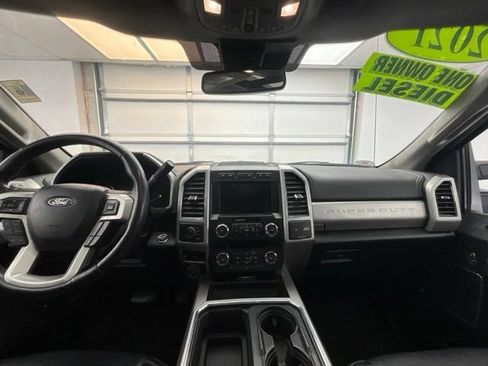 Used 2021 Ford F350 Lariat w/ Lariat Ultimate Package AWD/4WD image 4