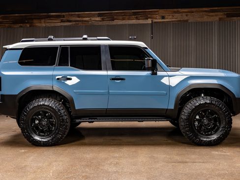 Used 2026 Toyota Land Cruiser image 11