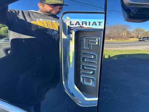 Used 2022 Ford F250 Lariat w/ Tremor Off-Road Package image 10