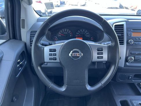 Used 2015 Nissan Frontier S image 17
