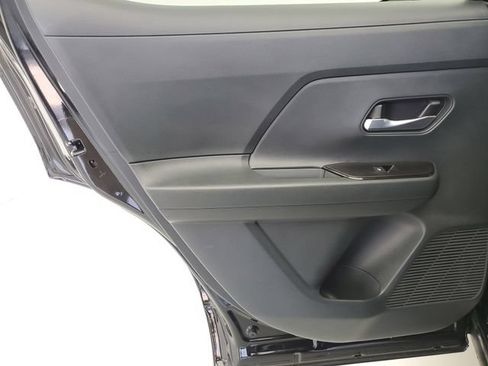 Used 2025 Nissan Kicks SV w/ Illumination Package FWD image 14