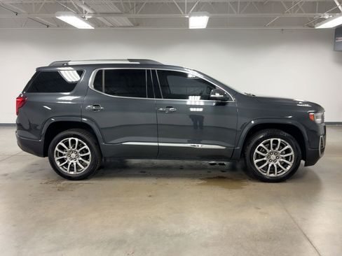 Used 2023 GMC Acadia Denali w/ Denali Ultimate Package image 6