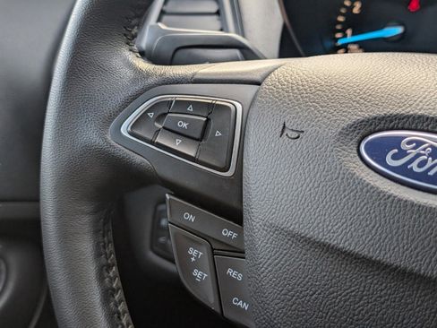 Used 2019 Ford Escape SEL image 47