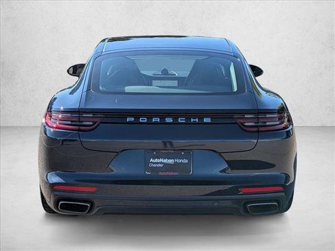 Used 2019 Porsche Panamera 4 image 6