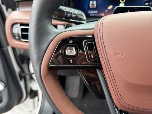 New 2026 Lincoln Aviator Reserve AWD/4WD image 27