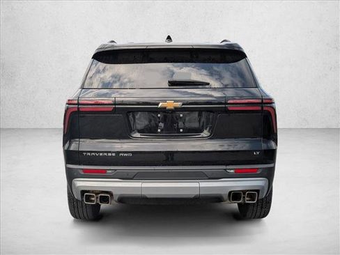 Used 2024 Chevrolet Traverse LT AWD/4WD image 6
