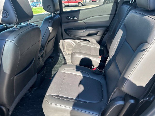 Used 2021 GMC Acadia SLT w/ LPO, Floor Liner Package FWD image 9