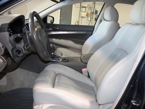 Used 2012 INFINITI G37 Journey w/ Premium Pkg RWD image 23