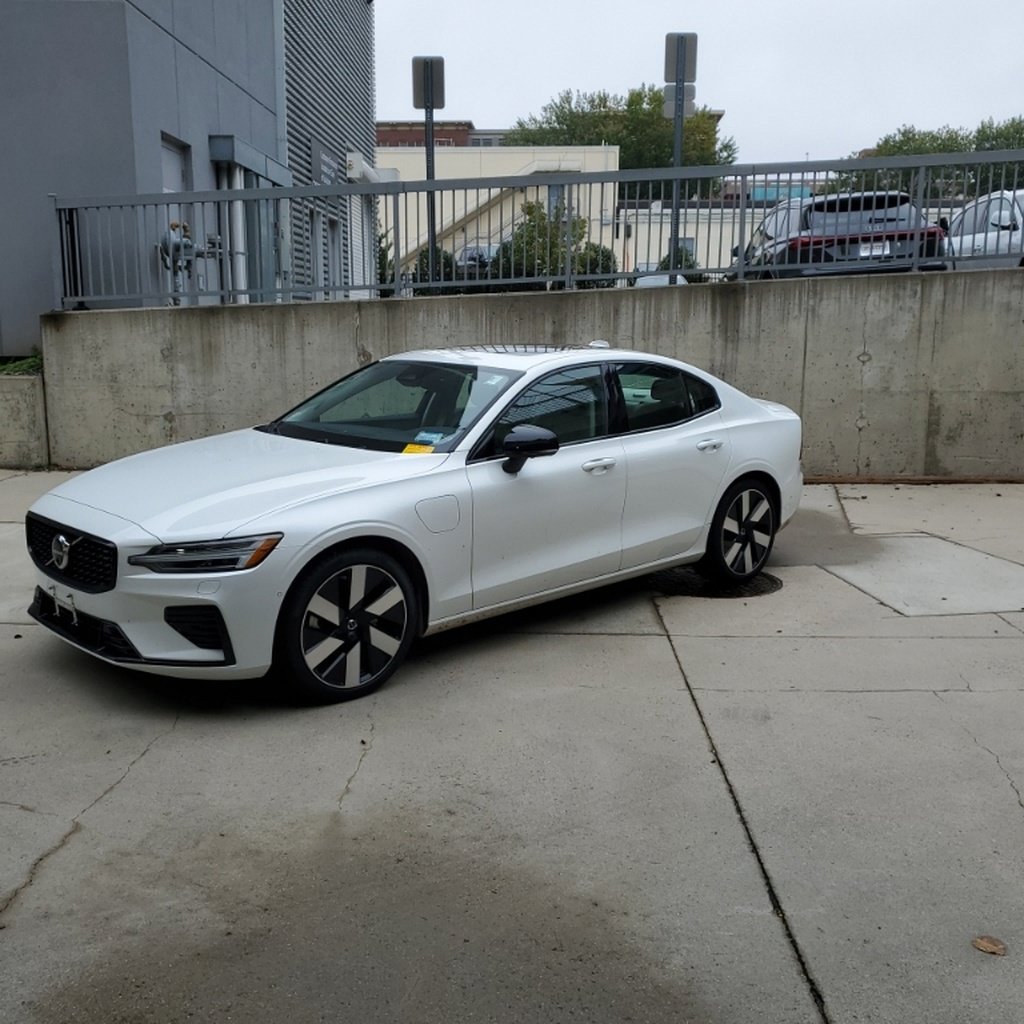 Used 2024 Volvo S60 T8 Plus w/ Climate Package AWD/4WD image 1