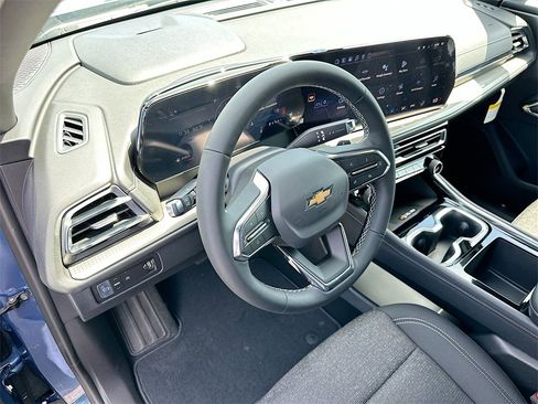 New 2026 Chevrolet Traverse LT image 6