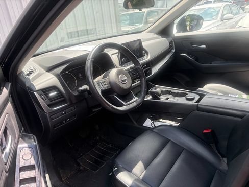 Used 2024 Nissan Rogue SV w/ SV Premium Package AWD/4WD image 5