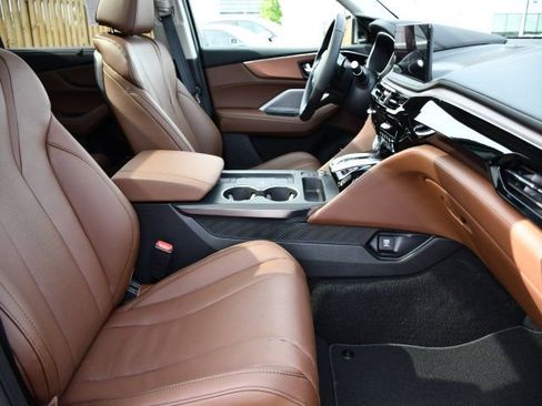 Certified 2026 Acura MDX FWD w/ Technology Package image 32